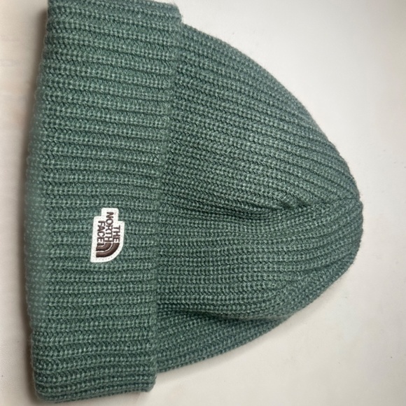 THE NORTH FACE OLIVE GREEN BEANIE - Picture 2 of 2